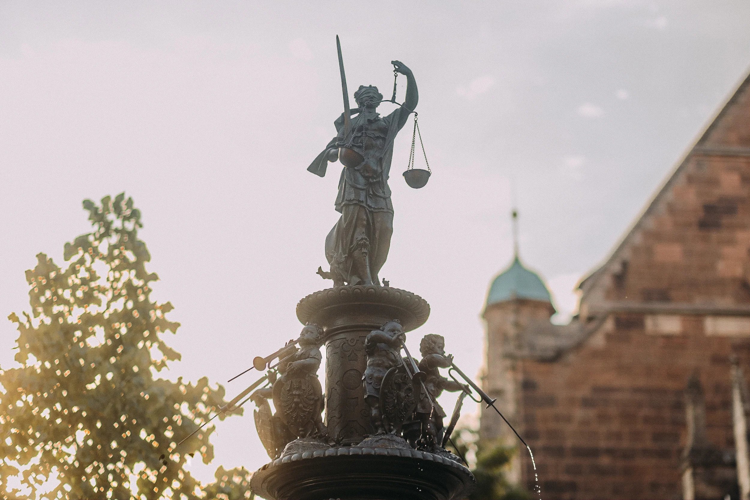 미덕의 분수 (투겐트브루넨)